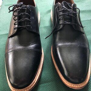 Mens's Florsheim Cap Toe shoes 10.5 3E EUC